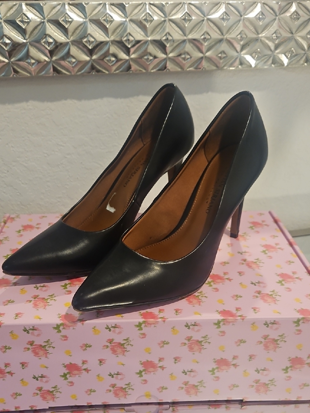 Christian Siriano Black Pointed-Toe Leather Pumps